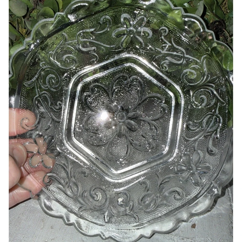 Indiana Tiara Clear Glass VTG Sandwich Hexagonal Daisy Dessert Candy Bowl 6 1/4